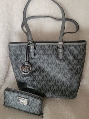 Michael Kors Grey MK Signature Tote with Matching Wallet
